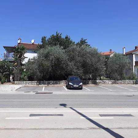 شقة Marija أوماغ